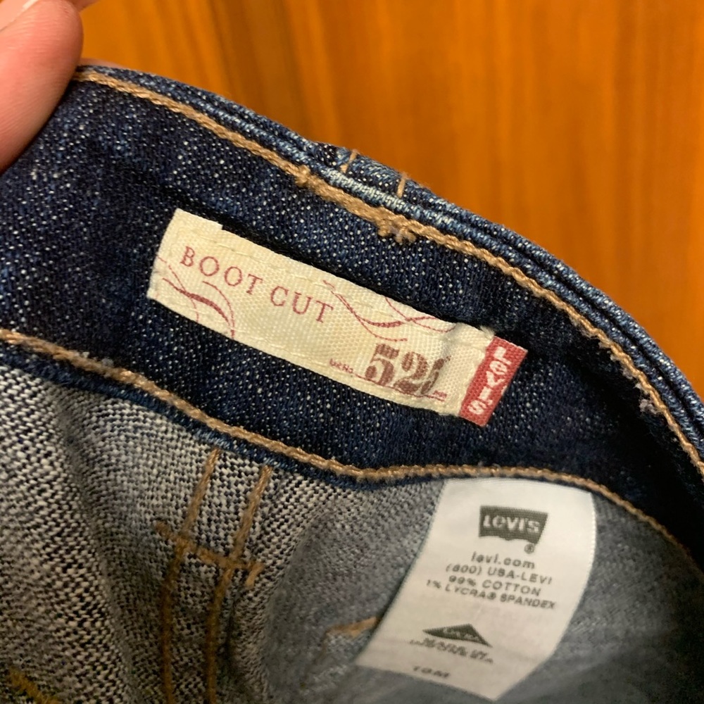 Levi’s Jeans - Picture 3 of 6